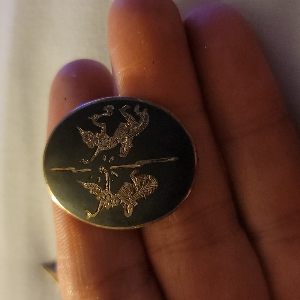 Cuff links - Picture 2 of 3